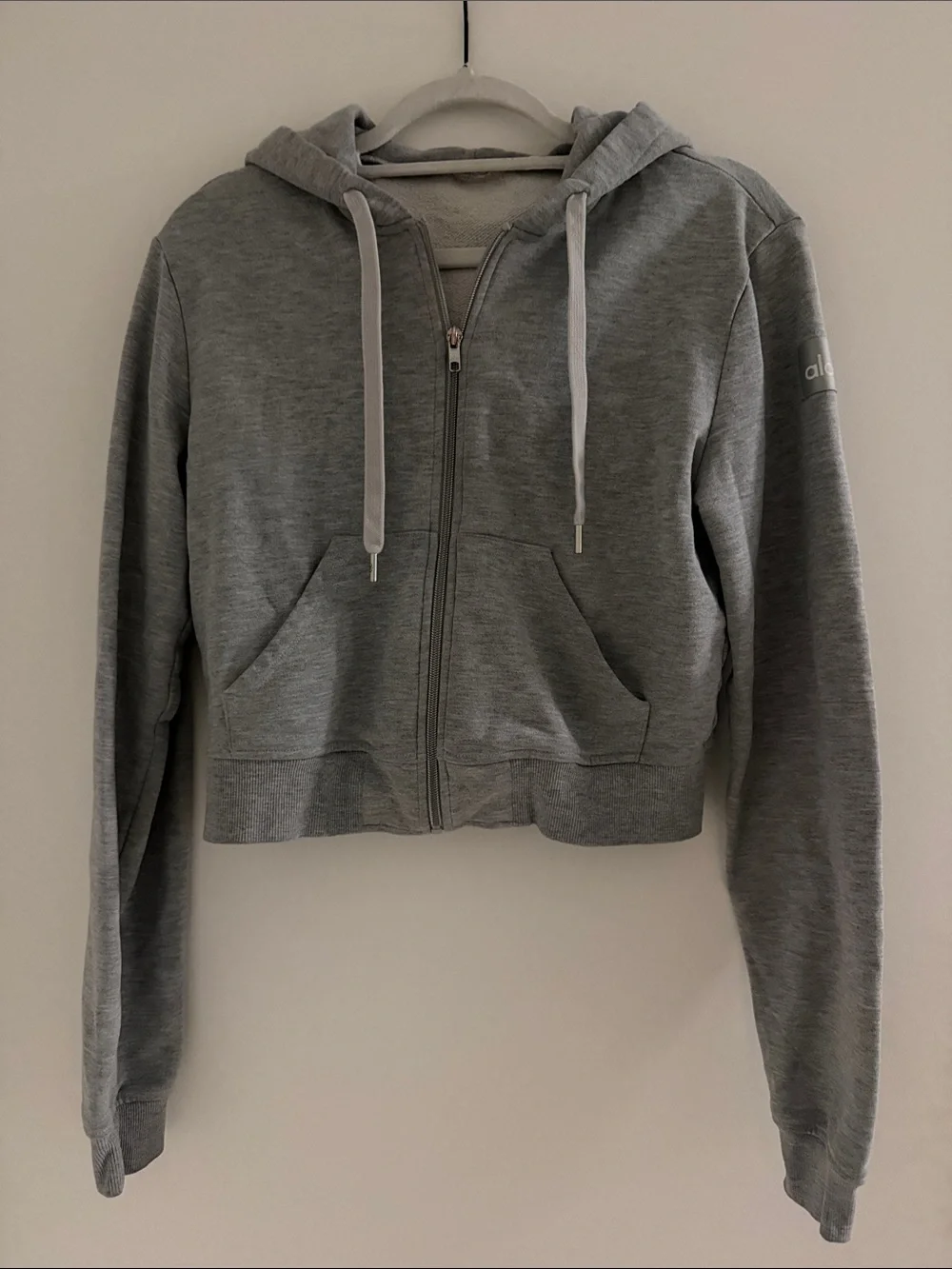 ALO Yoga Gray Cropped Hooded Zip-Up Jacket